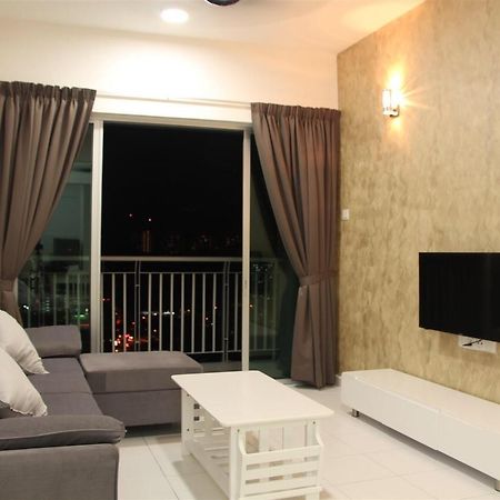 3 Bedroom Condo @ NEAR SPICE ARENA Bayan Lepas Exterior foto